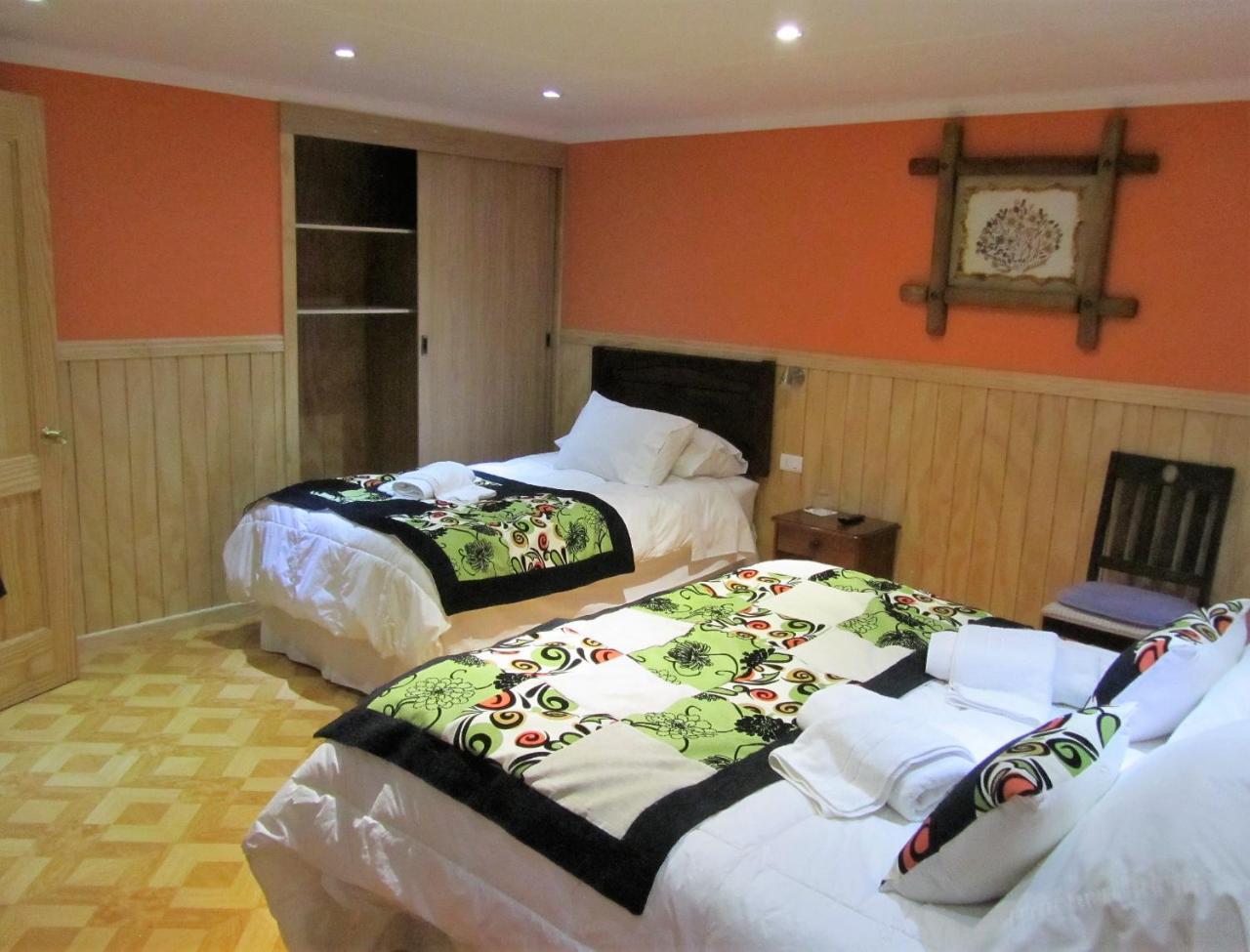 Patagonia Swiss House Hotel Puerto Natales Buitenkant foto